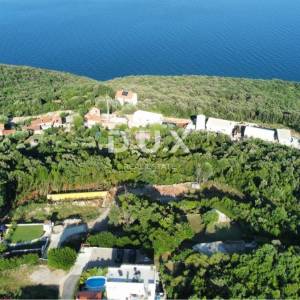 ISTRA,RABAC (OKOLICA) - Građevinsko zemljište s pogledom na more i projektom