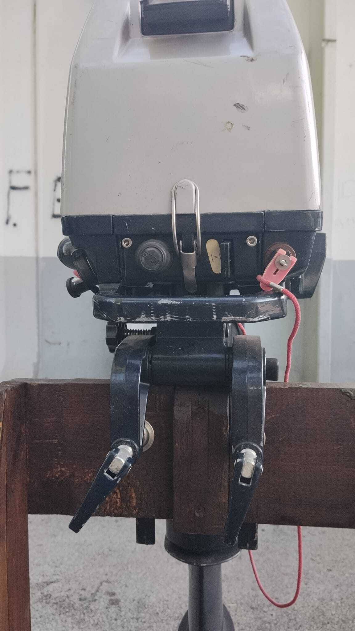 Izvanbrodski motor Tomos 4.8 KS – kratka osovina, hod naprijed- nazad