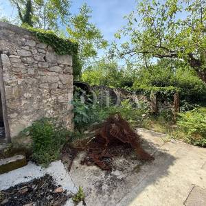 Jadranovo – kuća s pogledom na more za adaptaciju