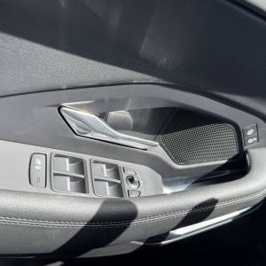 Jaguar E-Pace 2.0 D AWD S automatik. **85700** km