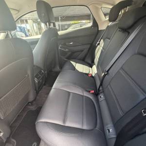 Jaguar E-Pace 2.0 D AWD S automatik. **85700** km