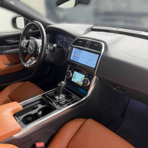Jaguar XE R-DYNAMIC S 2.0D MHEV - 3 godine jamstva