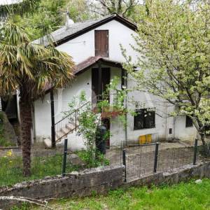 Kamenjak kod Crikvenice – Kuća s okućnicom i 2 parkirna mjesta | 3 km od mora