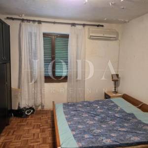 Kamenjak kod Crikvenice – Kuća s okućnicom i 2 parkirna mjesta | 3 km od mora