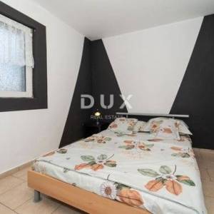 KARIN DONJI – Prostrana kuća s dva apartmana i konobom