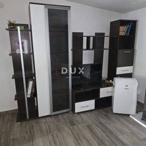 KARIN DONJI – Prostrana kuća s dva apartmana i konobom