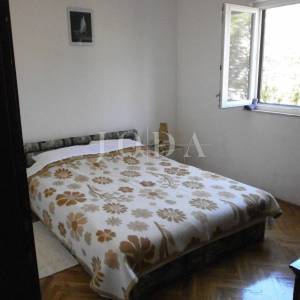 Karlobag – dvije kuće, idealno za turizam