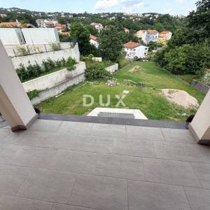 KASTAV, BRNČIĆI – luksuzna villa američkog stila na privatnoj parceli od 2000m2