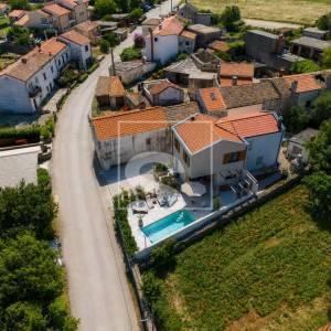Kuća Marčana, 3 spavaće sobe, bazen - novogradnja