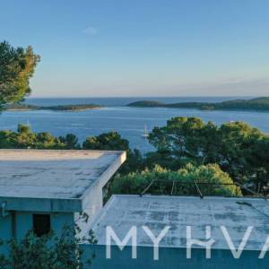 Kuća s pogledom na more i grad Hvar