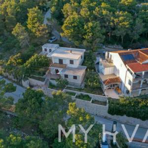 Kuća s pogledom na more i grad Hvar