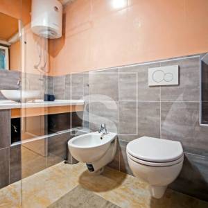 Kuća sa 3 apartmana u centru Rovinja