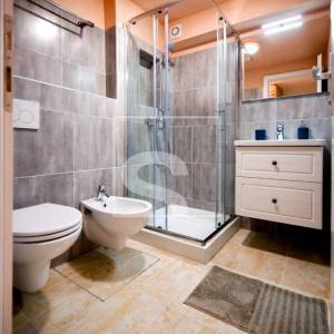 Kuća sa 3 apartmana u centru Rovinja