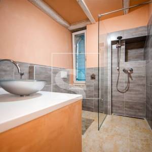 Kuća sa 3 apartmana u centru Rovinja