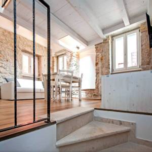 Kuća sa 3 apartmana u centru Rovinja