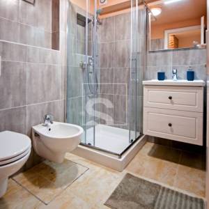 Kuća sa 3 apartmana u centru Rovinja