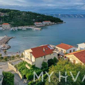 Kuća u blizini plaže u Jelsi