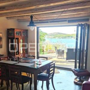 Kuća u centru s pogledom na more- Šibenik