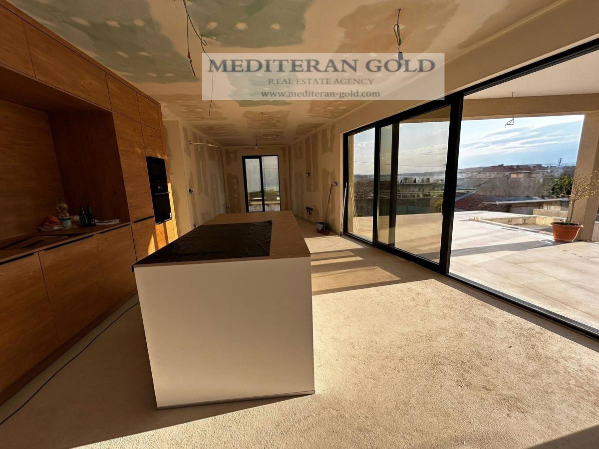 Kuća za prodaju Kaštel Gomilica, novogradnja