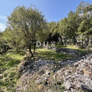 KVARNER, MOŠĆENICE - Građevinsko zemljište s pogledom na more!