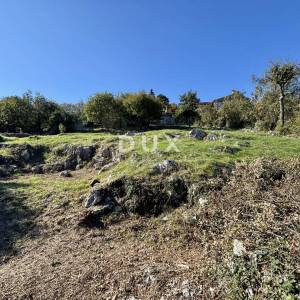 KVARNER, MOŠĆENICE - Građevinsko zemljište s pogledom na more!