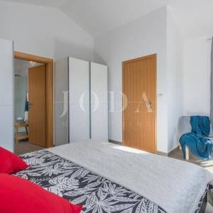 Labin, okolica, prekrasna Villa sa bazenom i velikom okućnicom