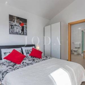 Labin, okolica, prekrasna Villa sa bazenom i velikom okućnicom