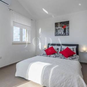 Labin, okolica, prekrasna Villa sa bazenom i velikom okućnicom
