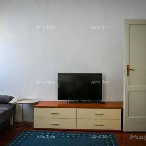 LABIN – TROSOBAN STAN S VRTOM U CENTRU GRADA – 57 m²