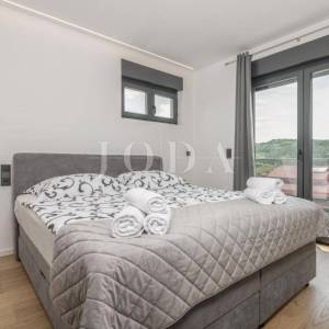 Labin, Villa sa bazenom na odličnoj lokaciji