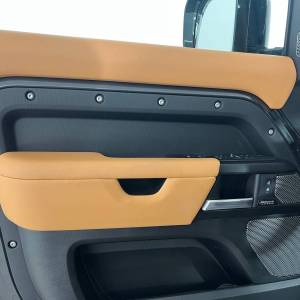 Land Rover Defender 110 CRTN 5.0 B8 525 AWD AT8 - 3 godine jamstva