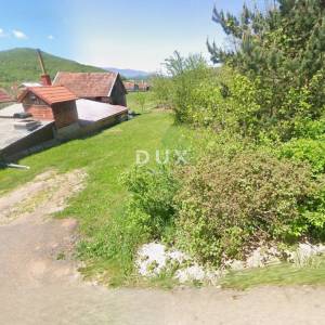 LIKA, OTOČAC, PROZOR - zemljište 11200m2 (4000m2 građevinsko + 7200m2 poljoprivredno) u blizini rijeke Gacke 