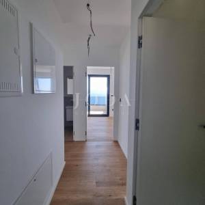 LOVRAN – PENTHOUSE U NOVOGRADNJI S POGLEDOM NA MORE