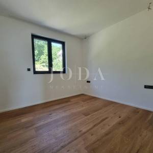 LOVRAN – PENTHOUSE U NOVOGRADNJI S POGLEDOM NA MORE