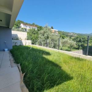 LOVRAN – PENTHOUSE U NOVOGRADNJI S POGLEDOM NA MORE