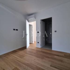 LOVRAN – PENTHOUSE U NOVOGRADNJI S POGLEDOM NA MORE