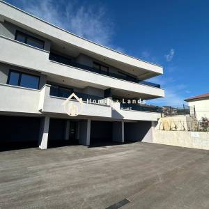 Lovran,novi 3-stan 113m2(S1B) s vrtom,terasom,spremištem i 2 parkinga