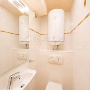 Malinska, apartman s terasom i pogledom na more!