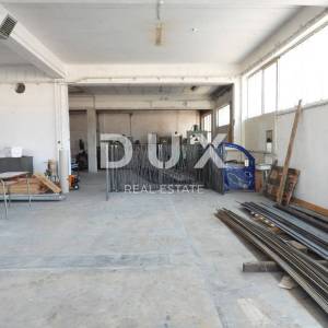 MATULJI, JUŠIĆI- hala / skladište / poslovni prostor 450m2 na odličnoj lokaciji + okoliš 300m2 za najam
