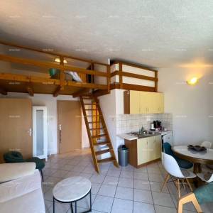 MEDULIN!  Apartman na drugom katu s parkirnim mjestom.