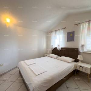 MEDULIN!  Apartman na drugom katu s parkirnim mjestom.