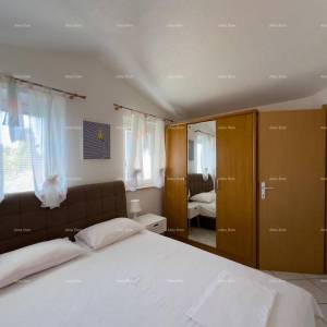 MEDULIN!  Apartman na drugom katu s parkirnim mjestom.