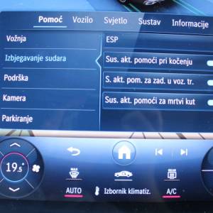 Mercedes-Benz GLC 300d 4MATIC AMG *PANORAMA, LED, NAVIGACIJA, KAMERA*