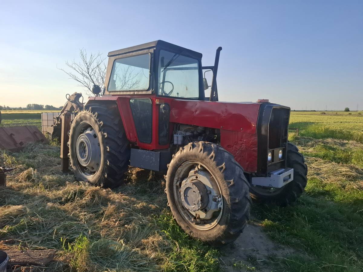 MF595 4x4