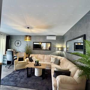 MODERNO UREĐEN STAN–  UMAG | 60 m²