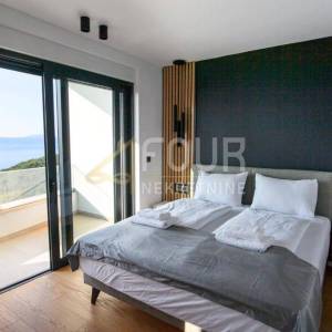 Najam, Opatijska rivijera, Medveja, moderna vila s bazenom