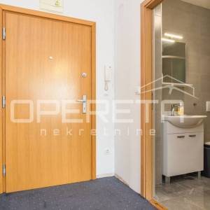 NAJAM, POSLOVNI PROSTOR, PREČKO, PETROVARADINSKA, 51m2, 2soban + parking