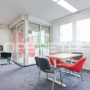 NAJAM, POSLOVNI PROSTOR, PREČKO, PETROVARADINSKA, 51m2, 2soban + parking