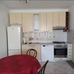 Najam, Rijeka, Turnić, 78m2, 3s+db, balkon
