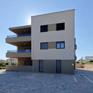 NOVALJA, PAG - Apartman s pogledom na more